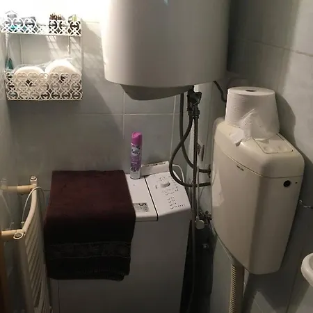 Center Apartment *
